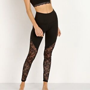 Beyond Yoga Black Lace Insert High Waist Leggings Athleisure Workout‎ Size S